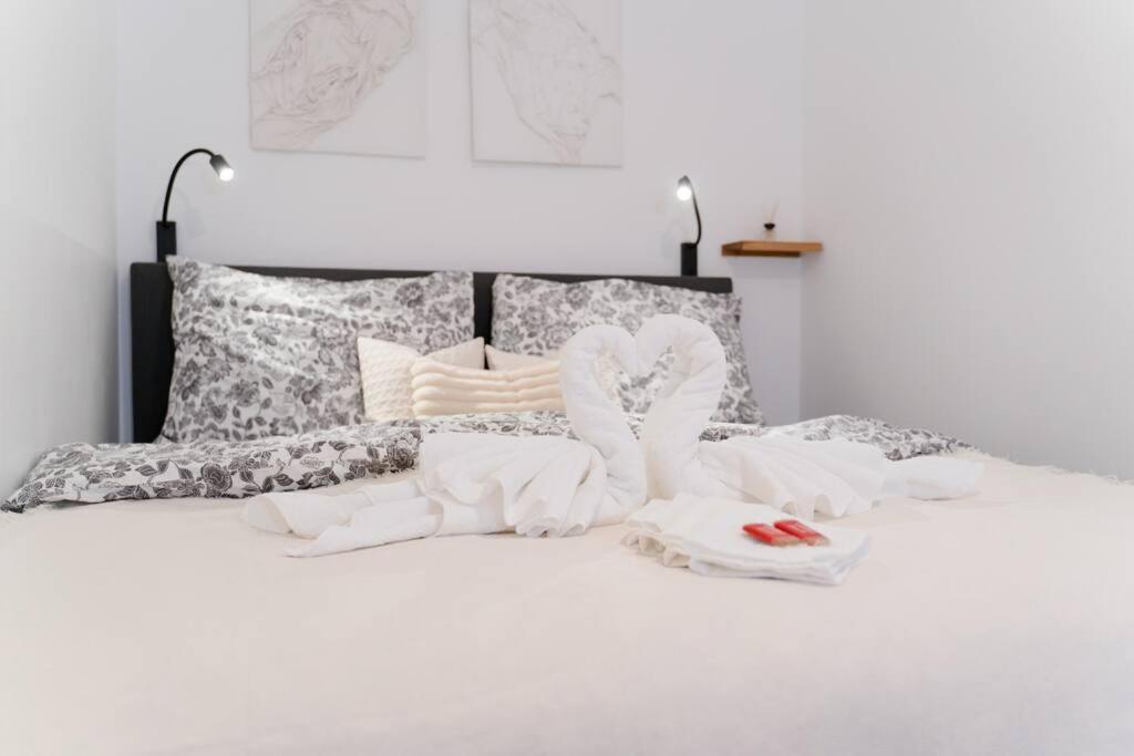 Апартаменты Zentrale & Ruhige 2 Zimmer - 42M² Вена Экстерьер фото