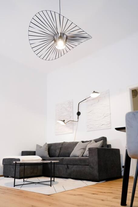 Апартаменты Zentrale & Ruhige 2 Zimmer - 42M² Вена Экстерьер фото